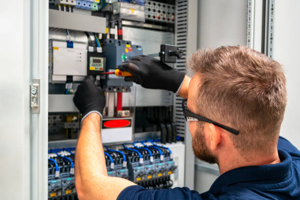 Best Circuit Breaker Repair  in Menard, TX